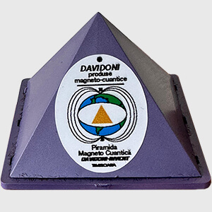 Magneto-Quantum Pyramid - Purple